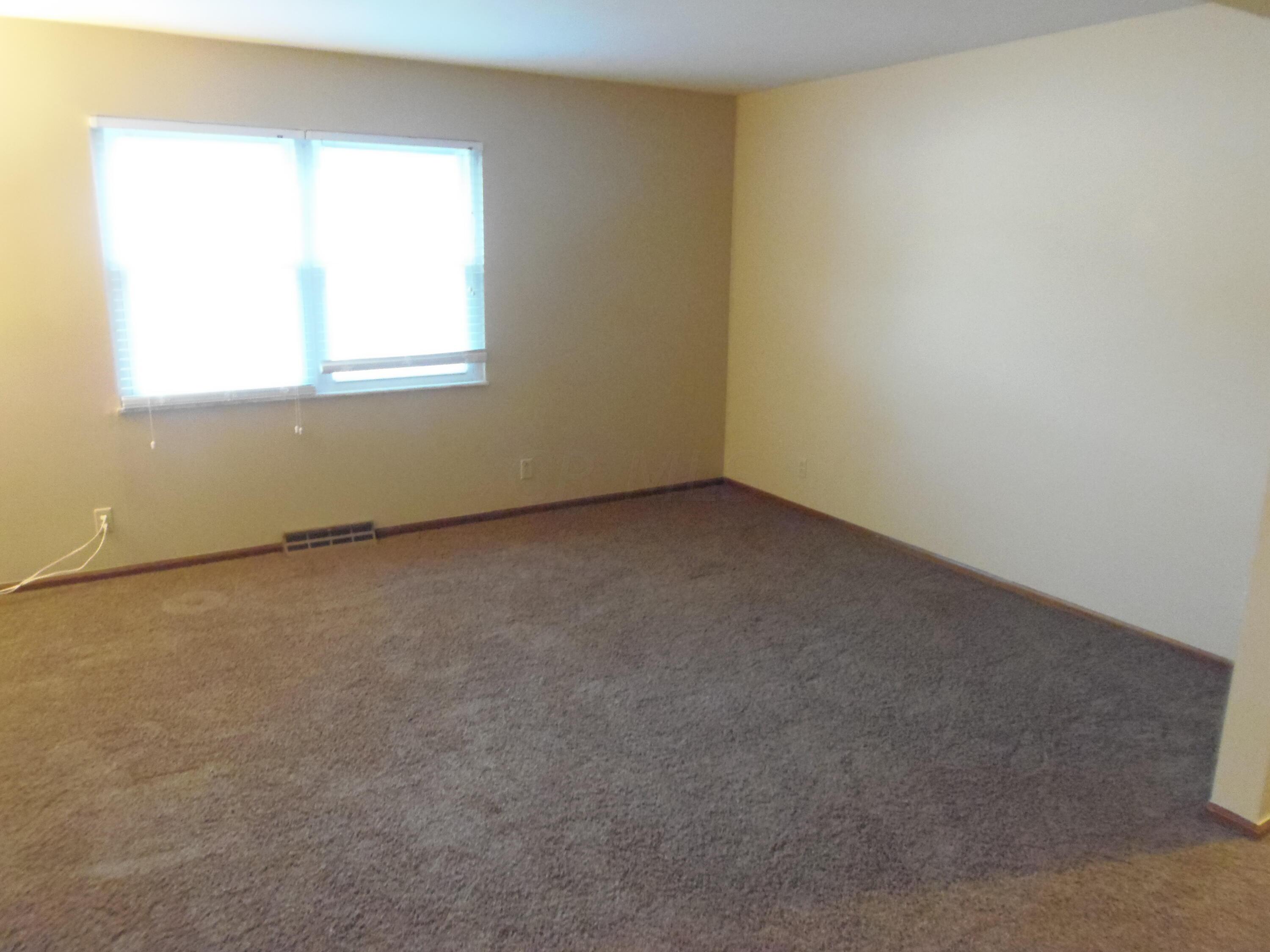 1639 Durbridge Road Columbus, OH 43229 - Photo 16 of 34 Bedroom 2
