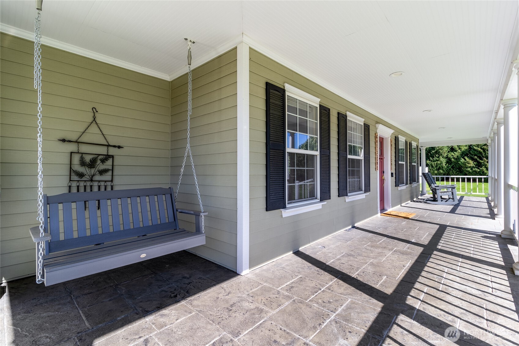 47 Austin Street Walla Walla, WA 99362 - Photo 4 of 40 a balcony view with a seating space
