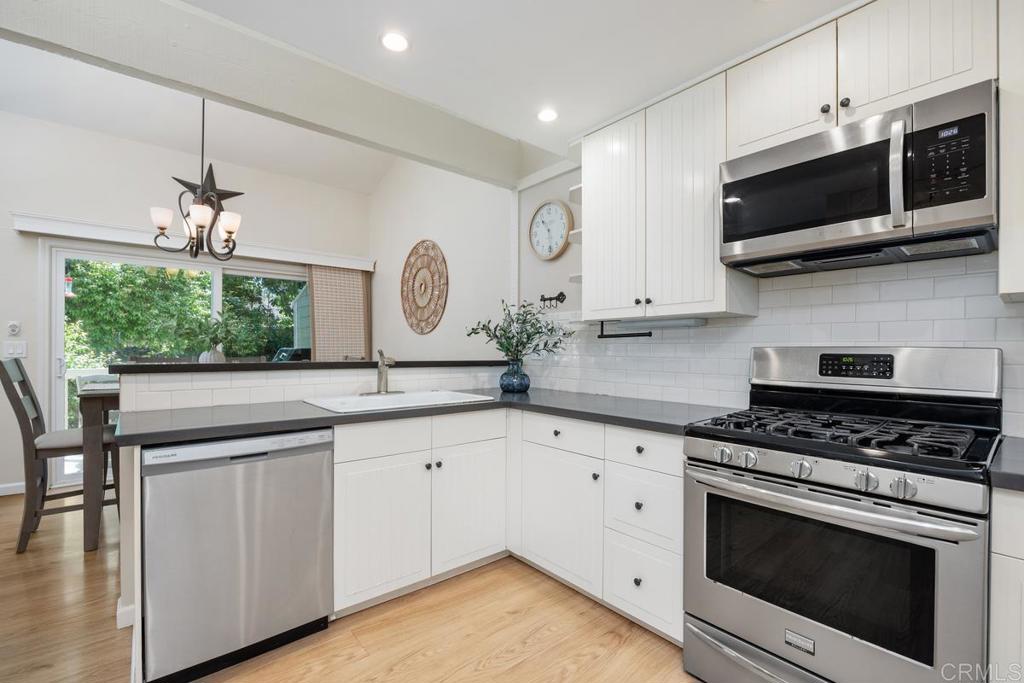 1715 Kennington Road Encinitas, CA 92024 - Photo 14 of 42