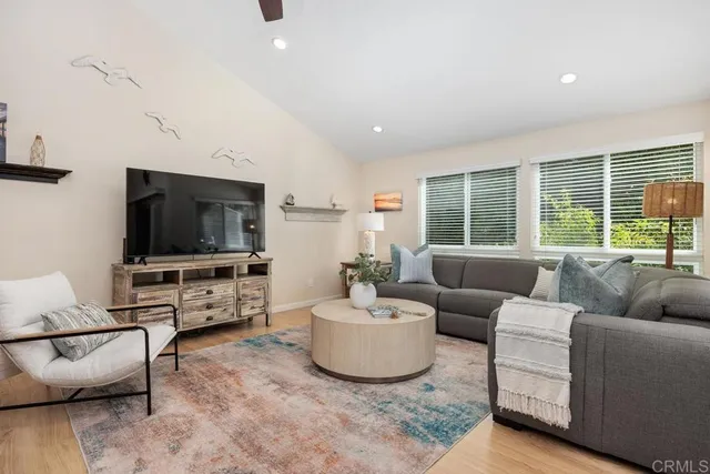 $1,599,000 | 1715 Kennington Road, Encinitas, CA 92024