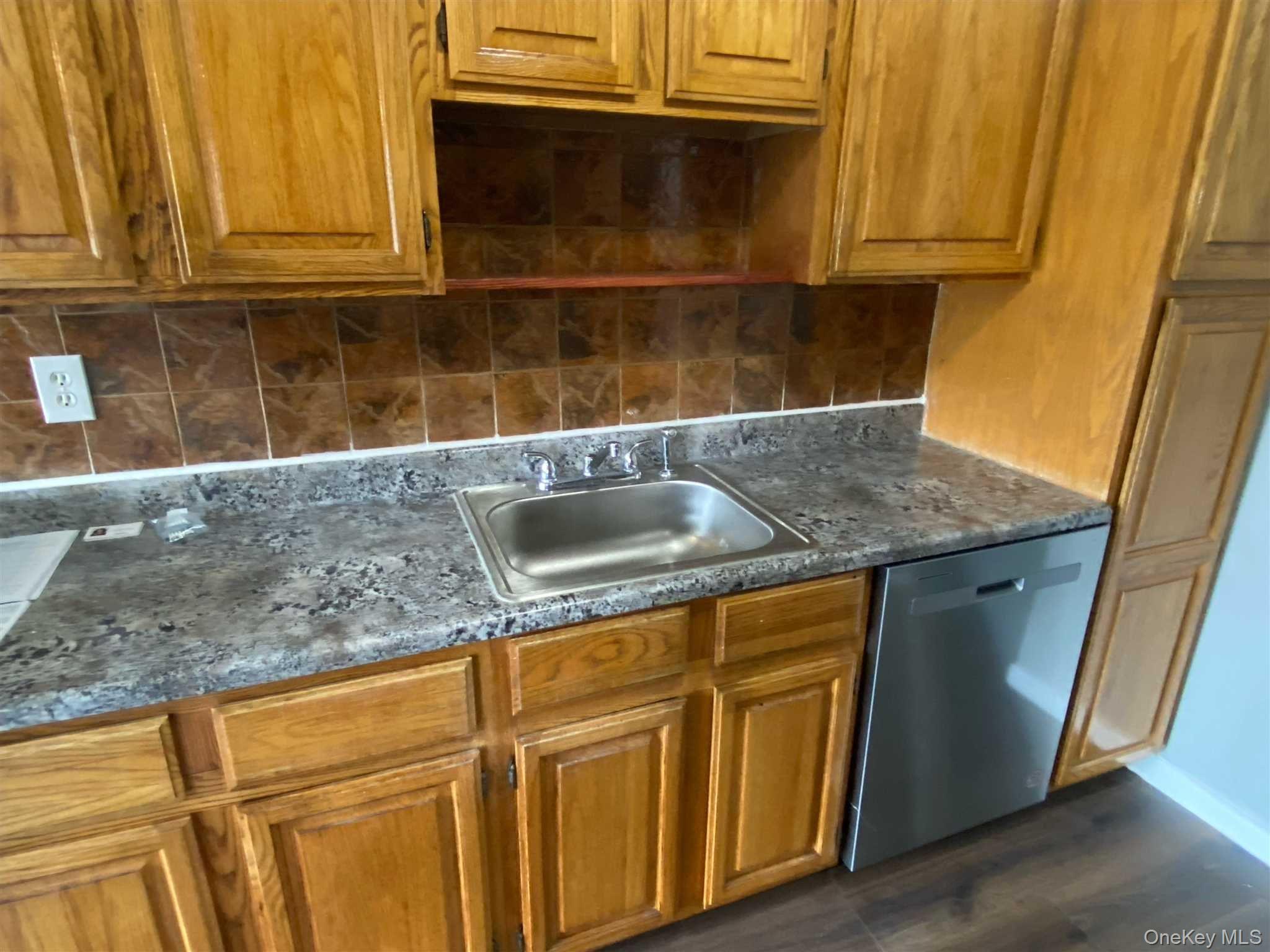 3 Hook Road, Unit 56K Hyde Park, NY 12601 - Photo 5 of 29