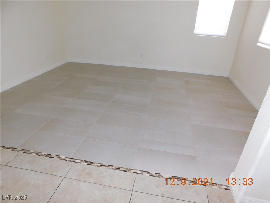10419 Bush Mountain Avenue Las Vegas, NV 89166 - Photo 3 of 29 Could be set up as 4th bedroom if required by tenant.