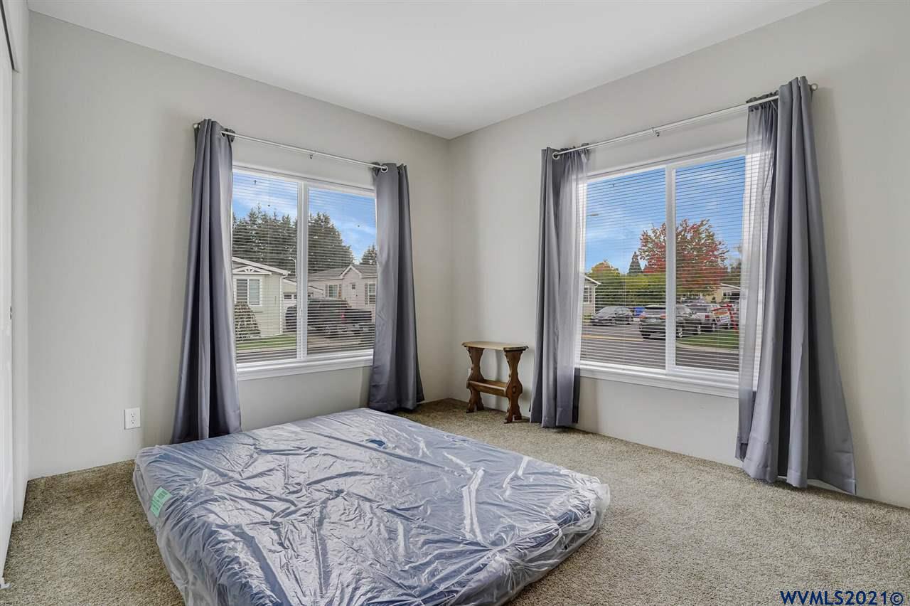 5166 Silver ( Loop, Unit 238 Salem, OR 97305 - Photo 33 of 39