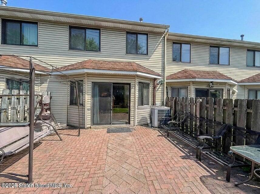 291 Signs Road, Unit D Staten Island, NY 10314 - Photo 19 of 21 signs 19