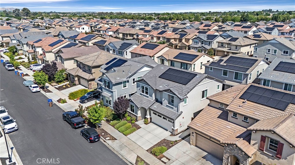 237 Goose Creek Avenue Brentwood, CA 94513 - Photo 43 of 49 an aerial view of a residential houses with outdoor space