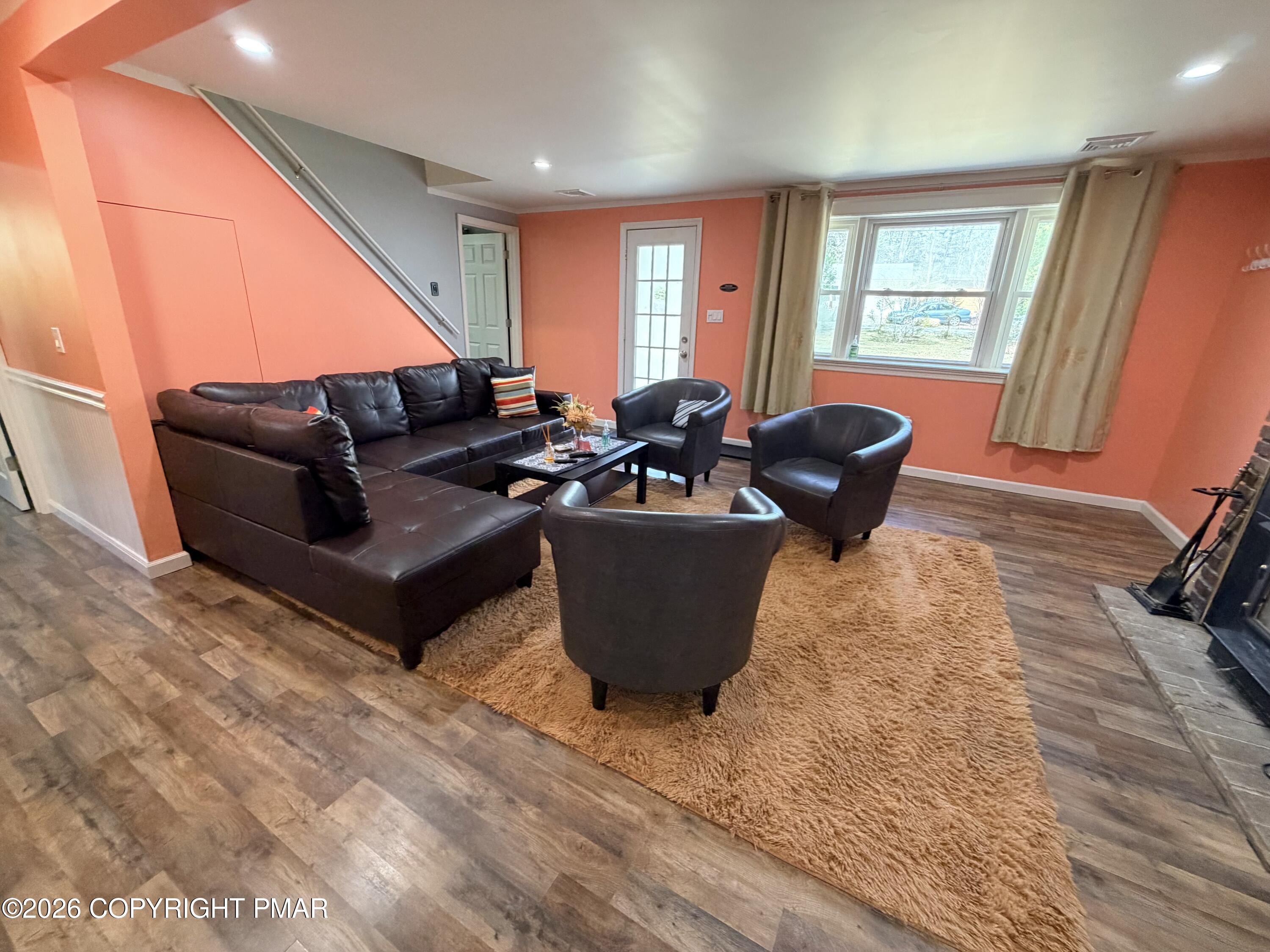 1106 Lakeside Drive Effort, PA 18330 - Photo 29 of 42 a living room with furniture window and wooden floor