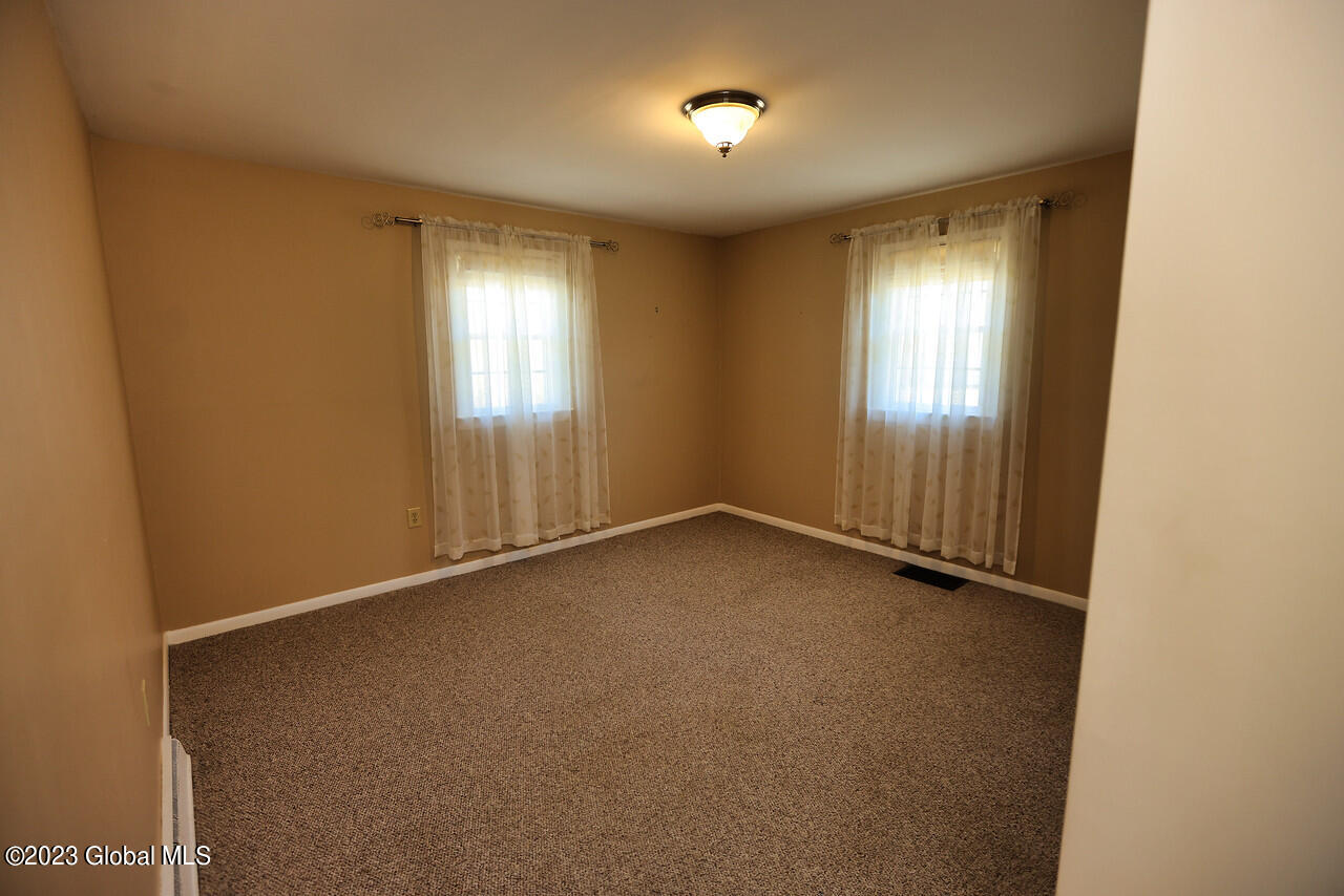 175 Voorhees Road Perth, NY 12010 - Photo 22 of 36 175 voorhees bedroom 2