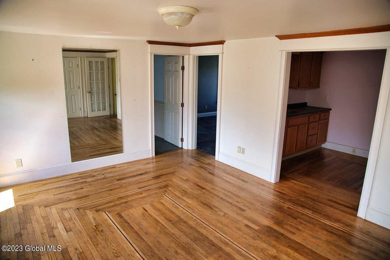 175 Voorhees Road Perth, NY 12010 - Photo 24 of 36 175 voorhees family rm 2