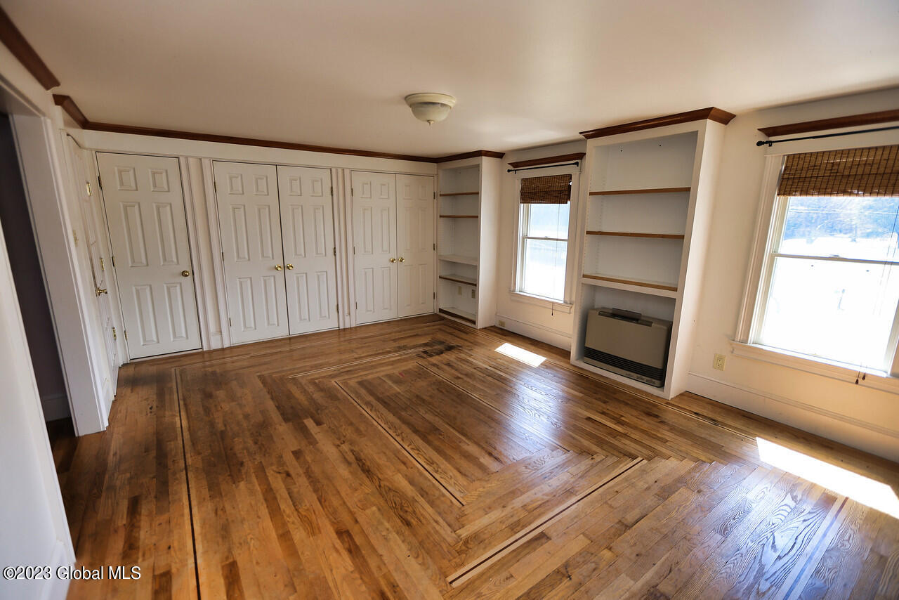 175 Voorhees Road Perth, NY 12010 - Photo 26 of 36 175 voorhees family room 4