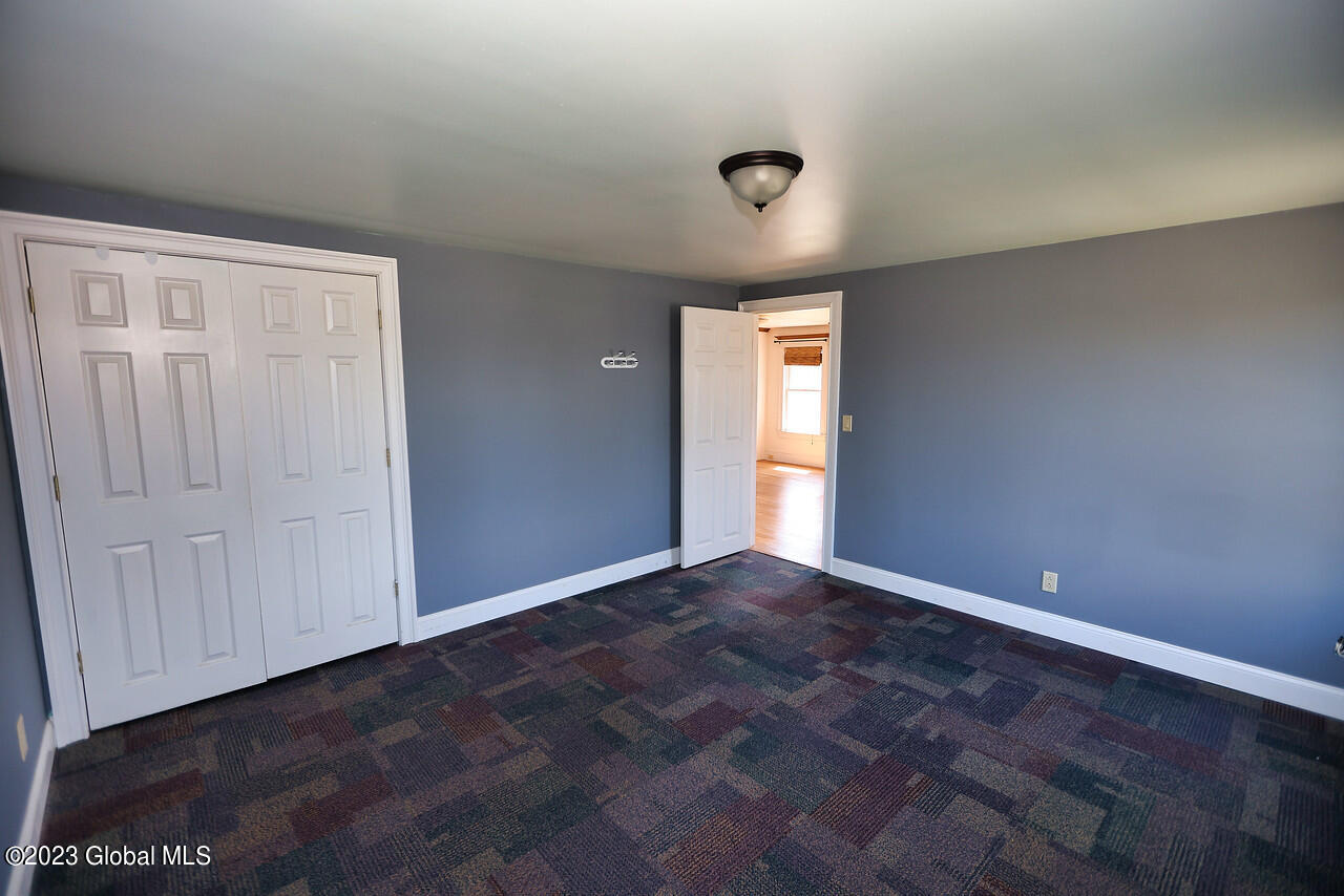 175 Voorhees Road Perth, NY 12010 - Photo 27 of 36 175 voorhees kitchenette 2