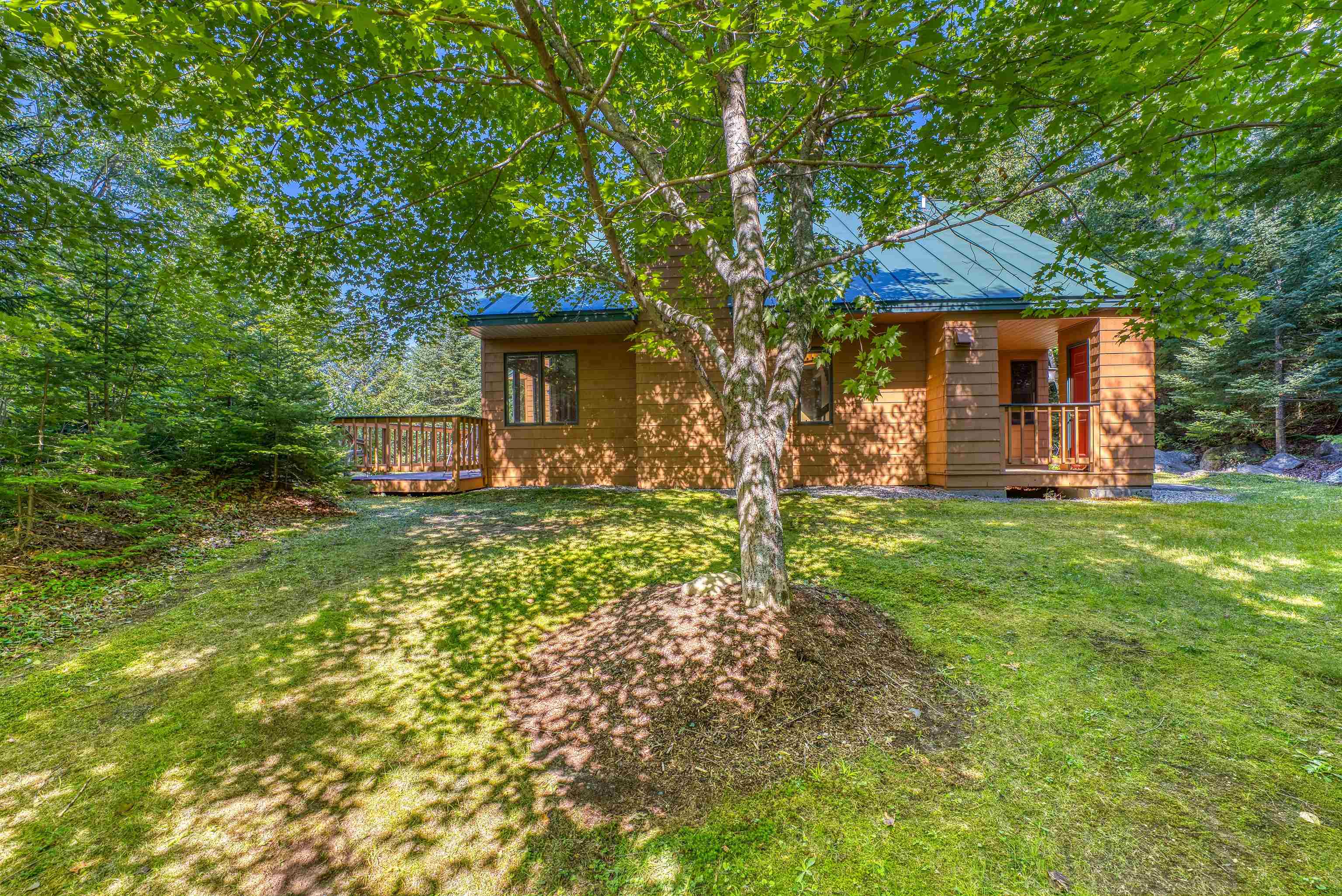116 Hannah Loop, Unit 25 Carroll, NH 03595 - Photo 2 of 23 Gallery Image 2