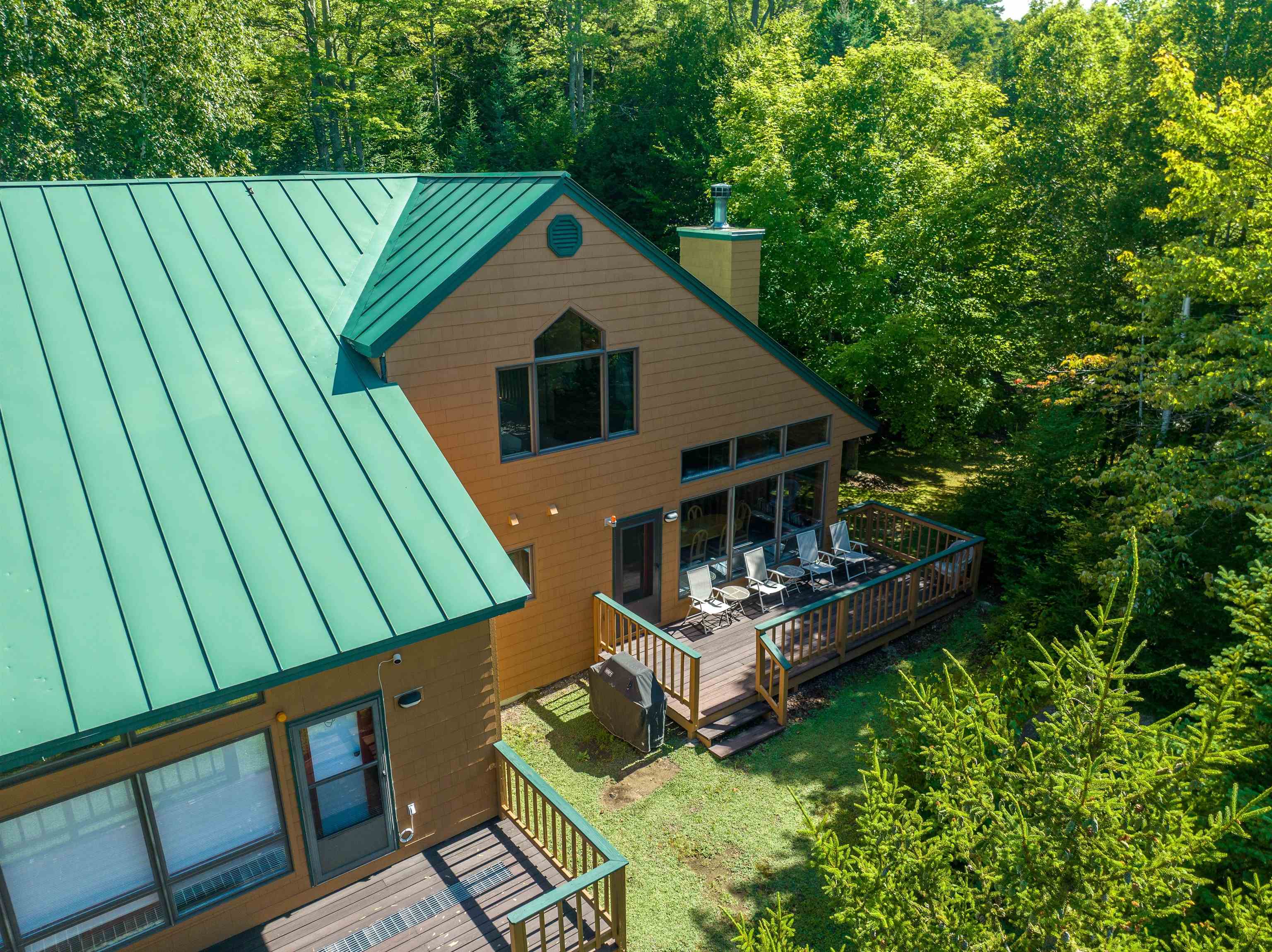 116 Hannah Loop, Unit 25 Carroll, NH 03595 - Photo 3 of 23 Gallery Image 3