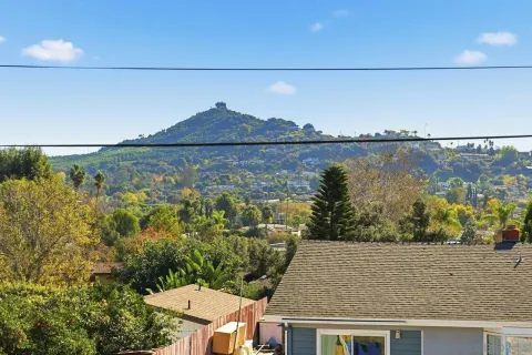 $840,000 | 612 Momar Lane, Escondido, CA 92027