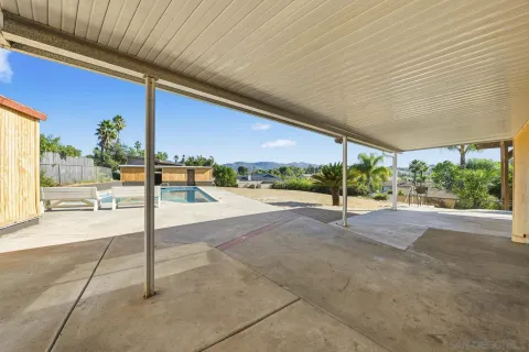 $840,000 | 612 Momar Lane, Escondido, CA 92027