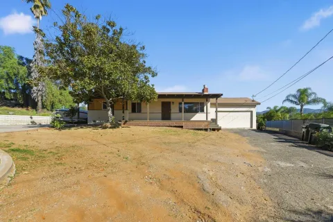 $840,000 | 612 Momar Lane, Escondido, CA 92027