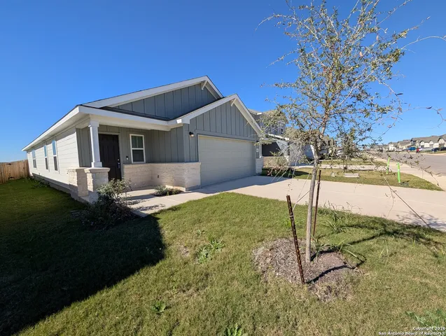 $2,195 | 862 Bluegrass, New Braunfels, TX 78130
