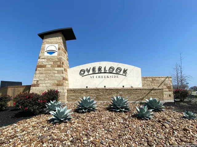 $2,195 | 862 Bluegrass, New Braunfels, TX 78130