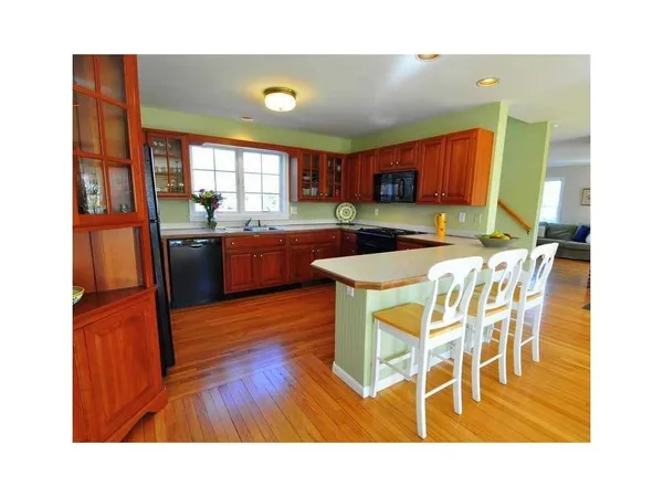 $4,000 | 26 Peggy Lane, Portsmouth, RI 02871