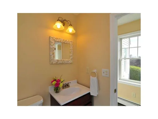 $4,000 | 26 Peggy Lane, Portsmouth, RI 02871