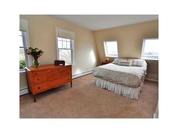 $4,000 | 26 Peggy Lane, Portsmouth, RI 02871