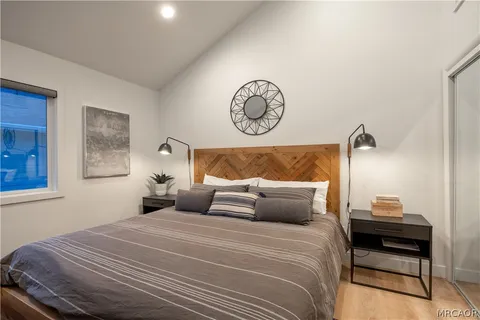 $1,700,000 | 38994 Willow Landing Road, Big Bear Lake, CA 92315