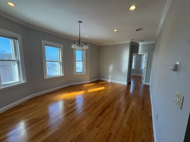 $3,850 | 7 Wave Avenue, Unit 3, Revere, MA 02151