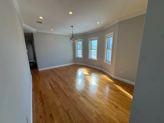 $3,850 | 7 Wave Avenue, Unit 3, Revere, MA 02151