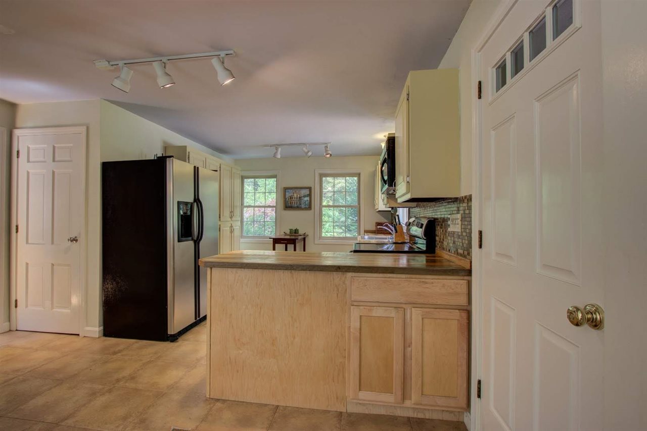 22 Garrity Road Lee, NH 03861 - Photo 8 of 37