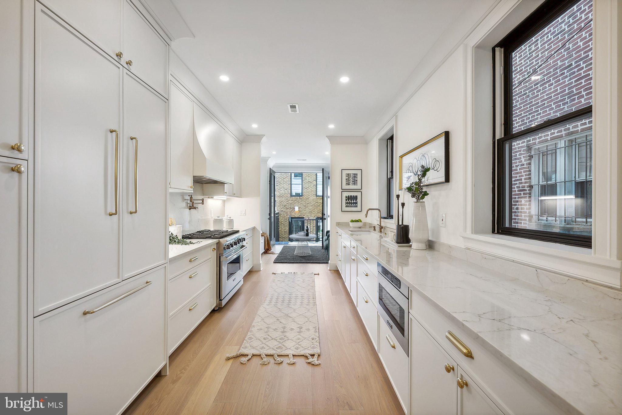 308 11th Street Northeast Washington, DC 20002 - Photo 11 of 49