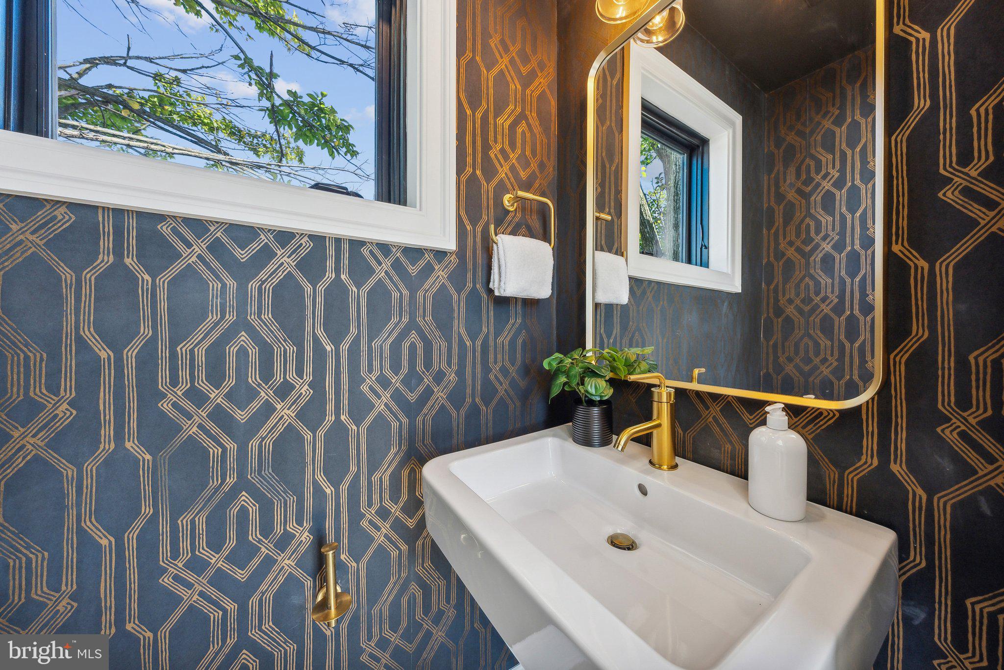 308 11th Street Northeast Washington, DC 20002 - Photo 29 of 49