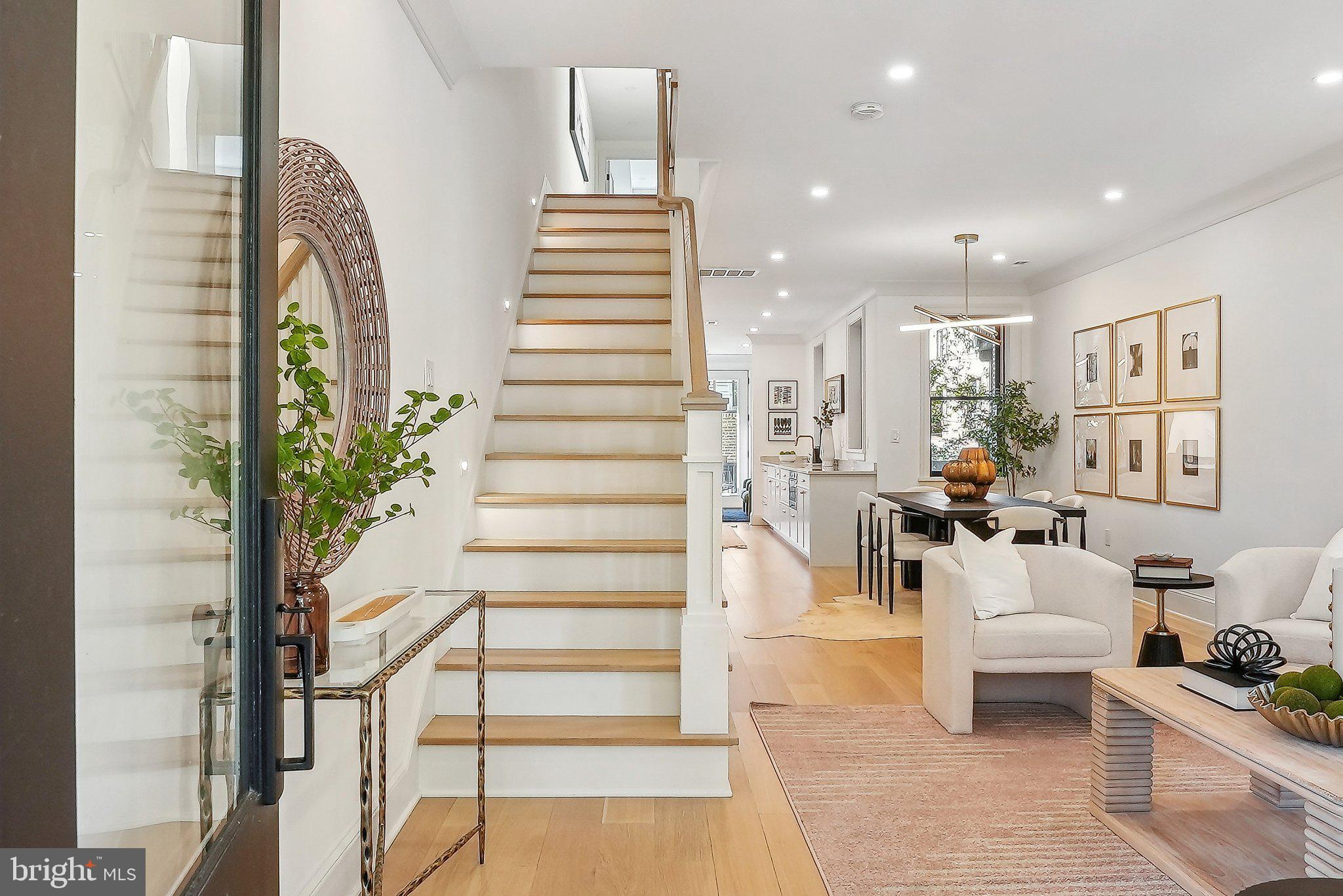 308 11th Street Northeast Washington, DC 20002 - Photo 5 of 49