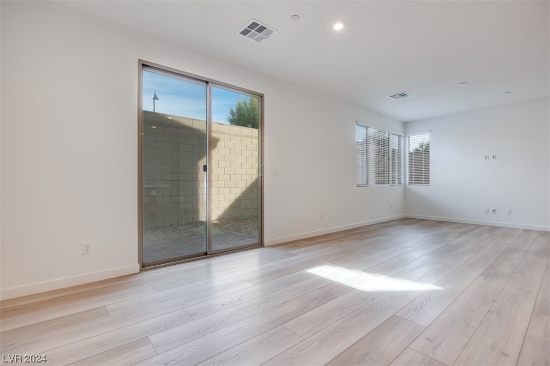2540 Catallo Street Henderson, NV 89044 - Photo 7 of 18
