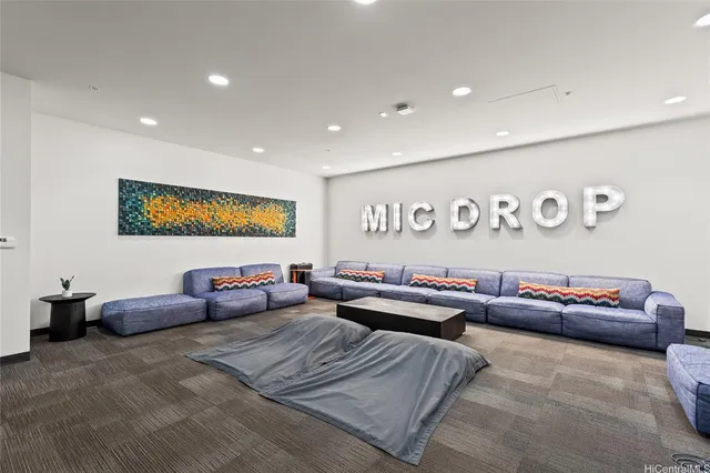 $549,999 | 988 Halekauwila Street, Unit 1812, Honolulu, HI 96814