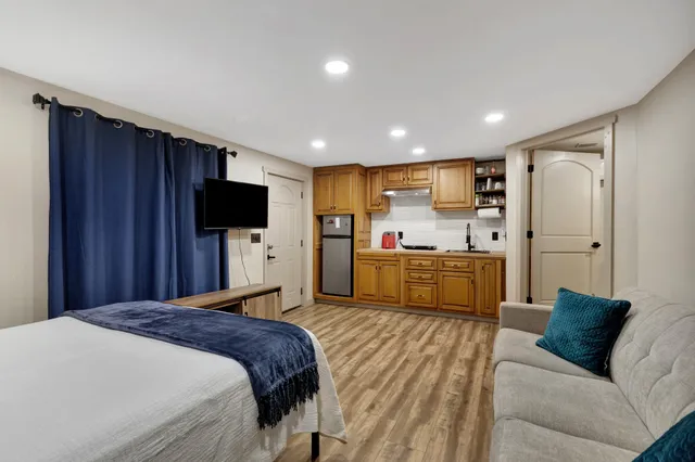 $1,299,000 | 826 Norton Branch Road, Beechgrove, TN 37018