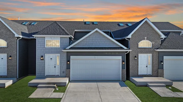 $349,400 | 3031 West 82nd Place, Merrillville, IN 46410