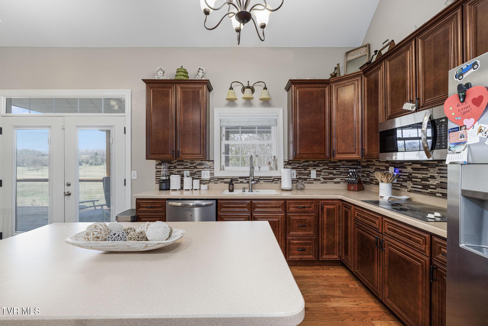 31 Hickory Point Jonesborough, TN 37659 - Photo 16 of 59 Kitchen