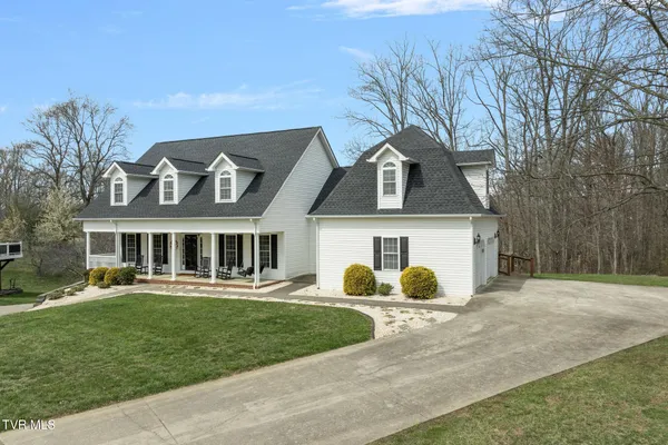 $749,800 | 31 Hickory Point, Jonesborough, TN 37659
