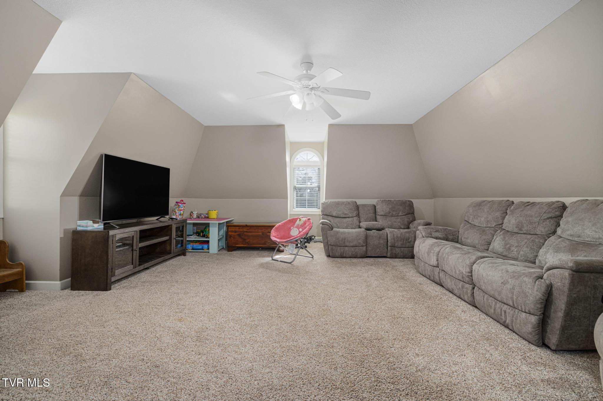 31 Hickory Point Jonesborough, TN 37659 - Photo 38 of 59 Bonus room