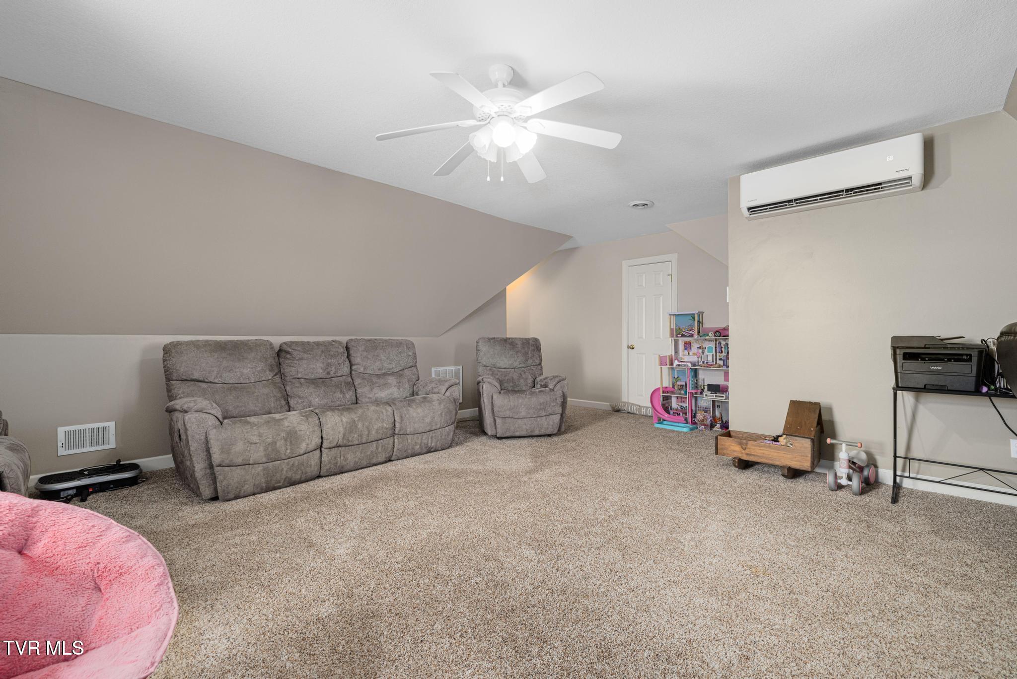 31 Hickory Point Jonesborough, TN 37659 - Photo 39 of 59 Bonus room