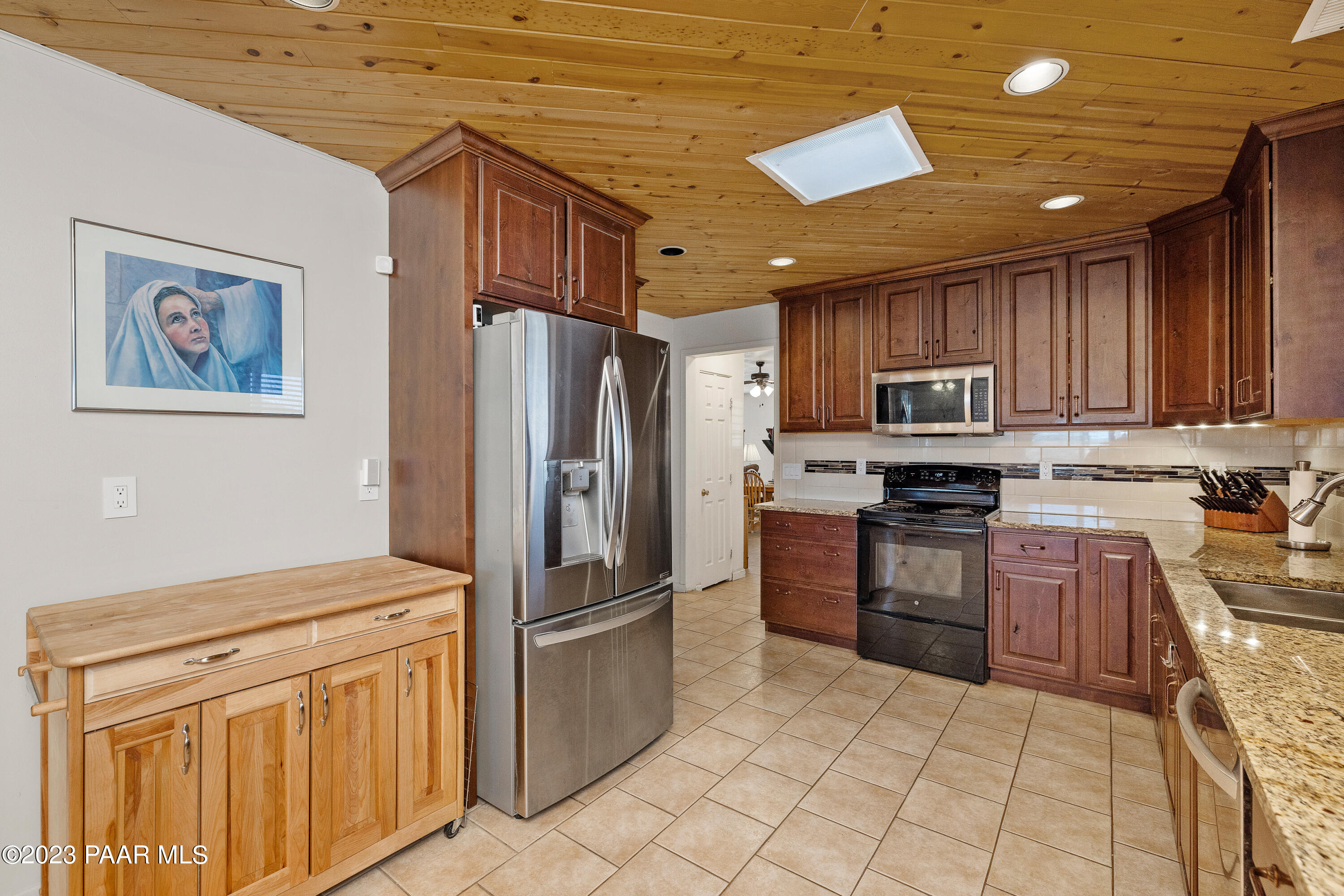 6971 Musgrove Road Skull Valley, AZ 86338 - Photo 14 of 28 014_Kitchen