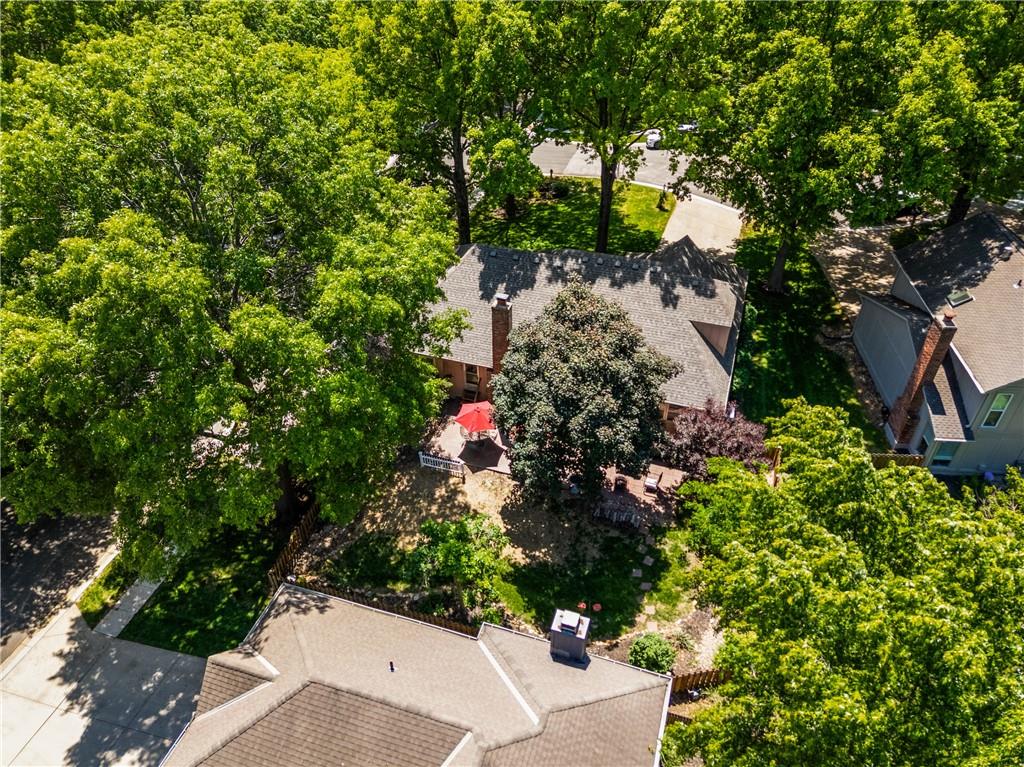 11524 Rosehill Road Overland Park, KS 66210 - Photo 31 of 32