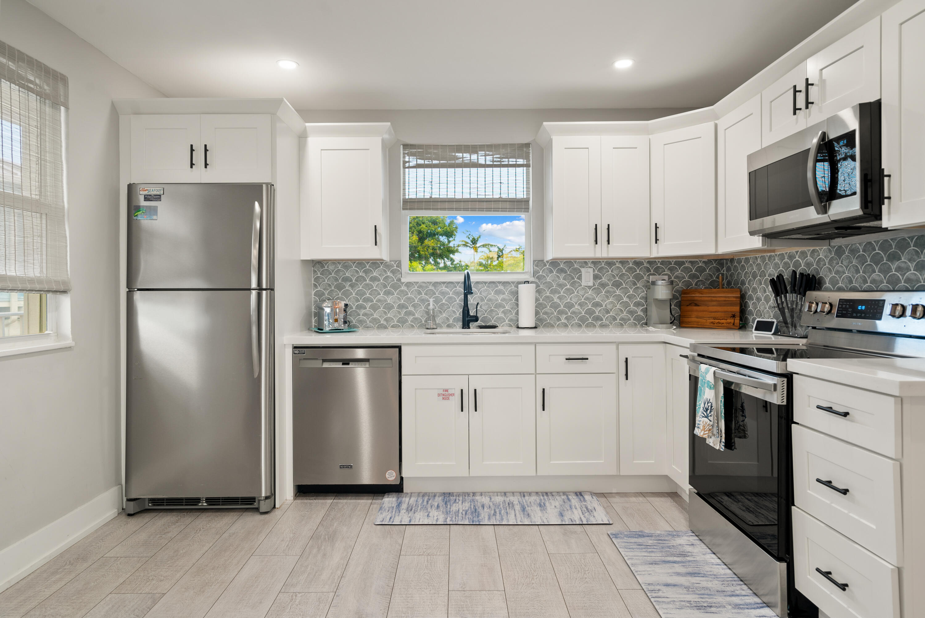 127 Seaside Avenue Key Largo, FL 33037 - Photo 14 of 50 Kitchen