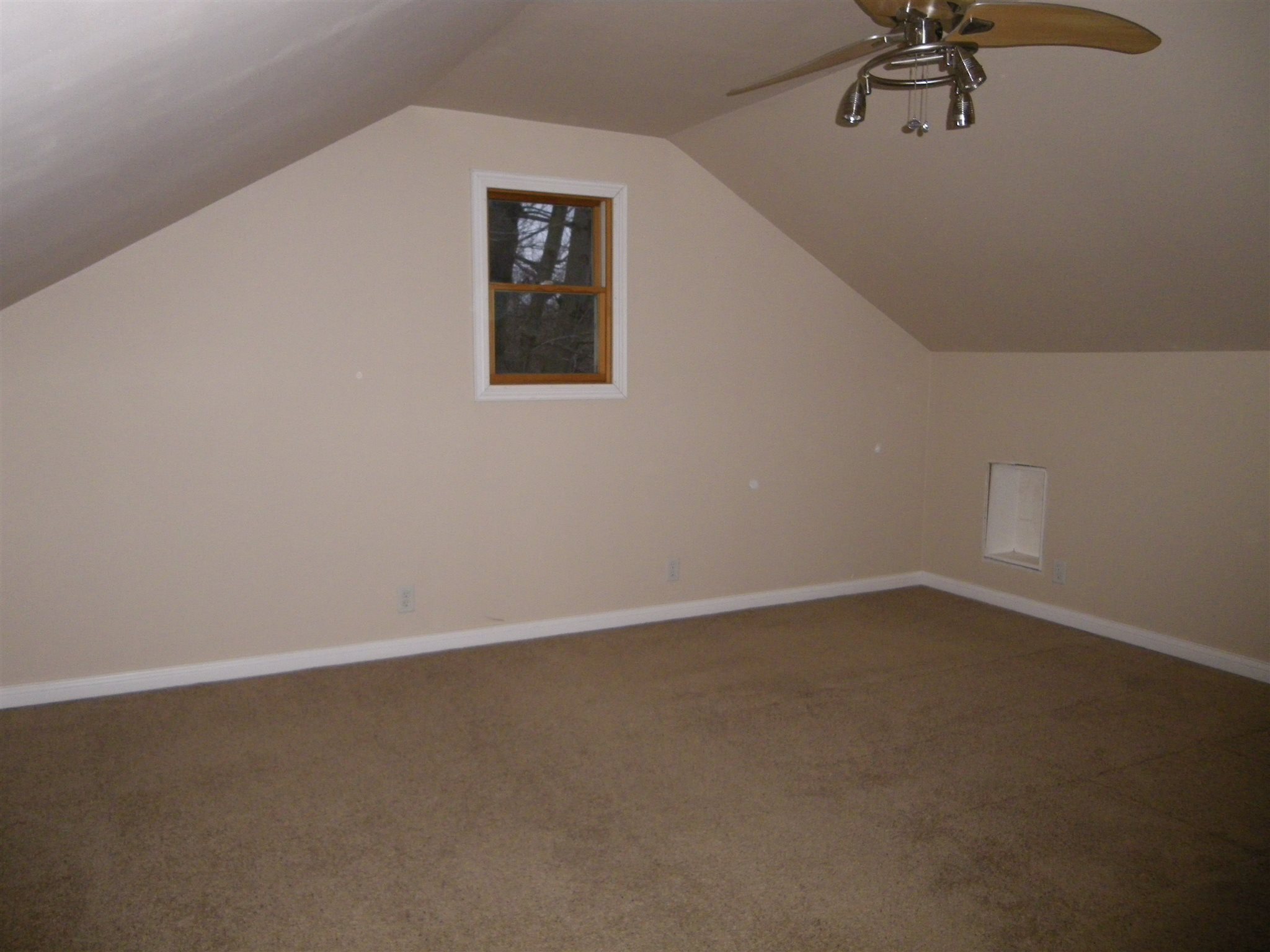 4525 Kleitz Road Evansville, IN 47720 - Photo 8 of 10 Gallery Image 8