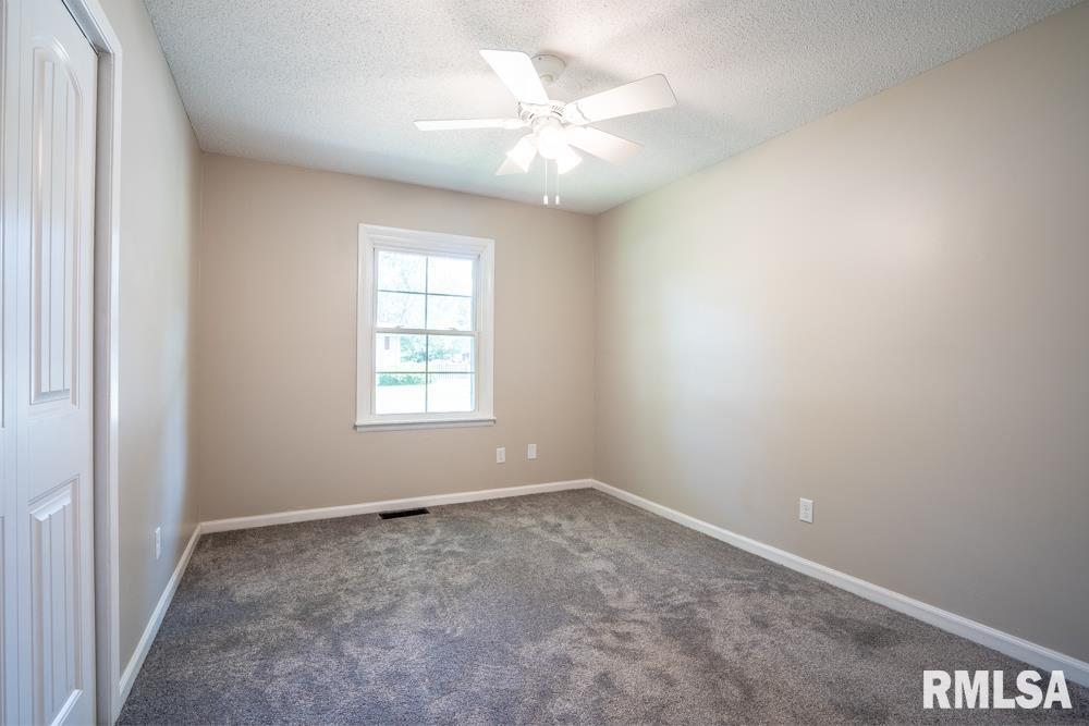865 Stardust Drive Herrin, IL 62948 - Photo 16 of 27