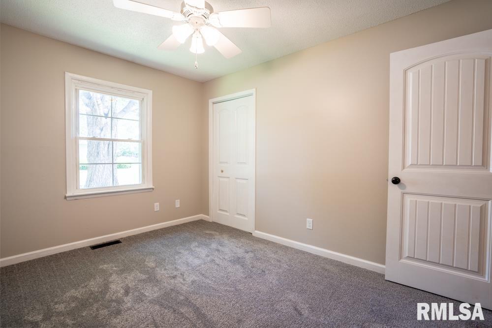 865 Stardust Drive Herrin, IL 62948 - Photo 19 of 27