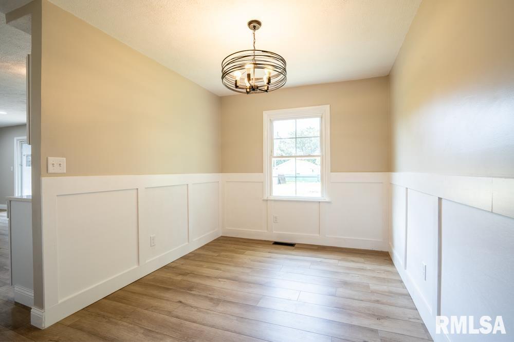 865 Stardust Drive Herrin, IL 62948 - Photo 8 of 27