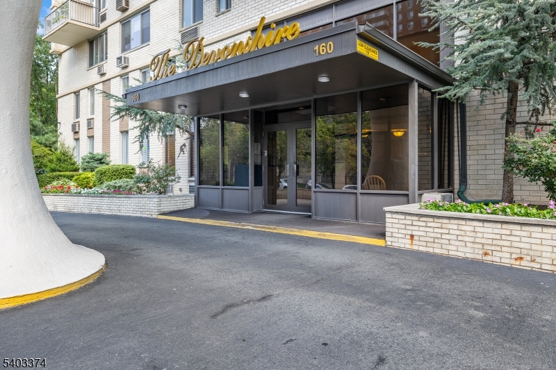 160 Overlook Avenue, Unit 7A Hackensack, NJ 07601 - Photo 6 of 47