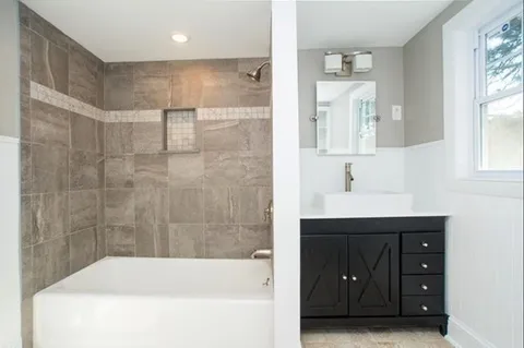$6,195 | 117 Gore Street, Unit 2, Cambridge, MA 02141