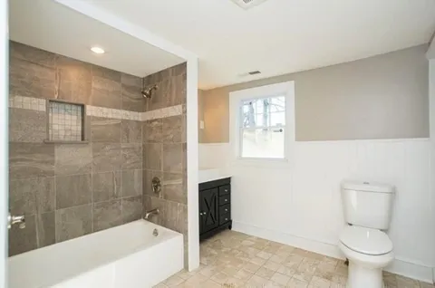 $6,195 | 117 Gore Street, Unit 2, Cambridge, MA 02141