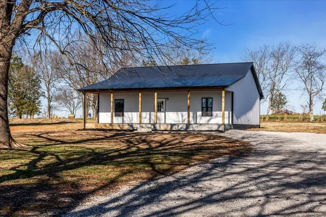 $329,900 | 191 Tiffany Lane, Decherd, TN 37324